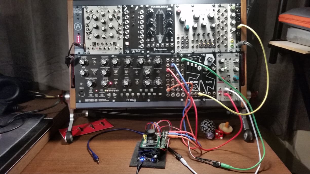 The Fønvind device and a modular synthesizer