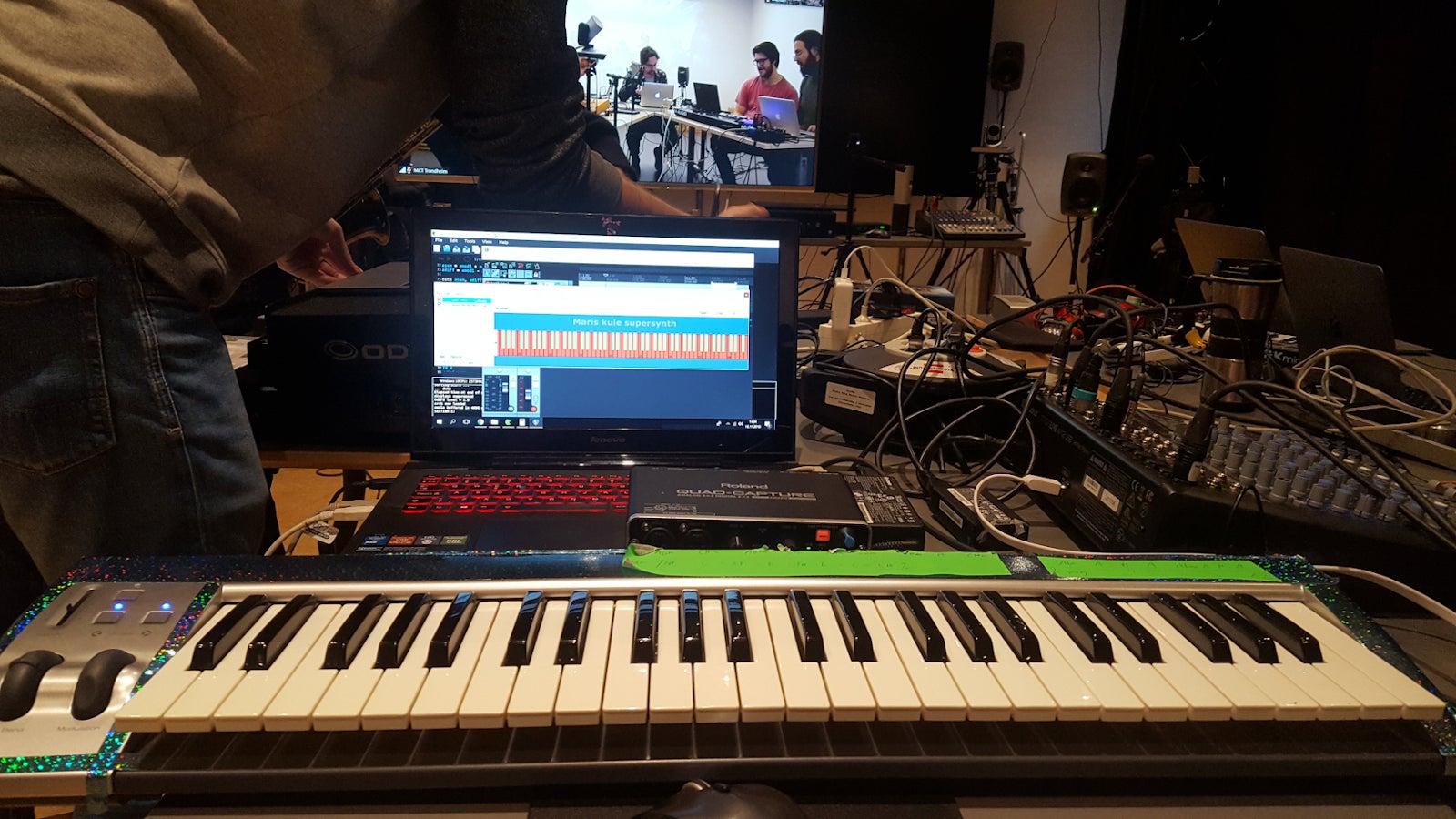 Mari's synthesizer