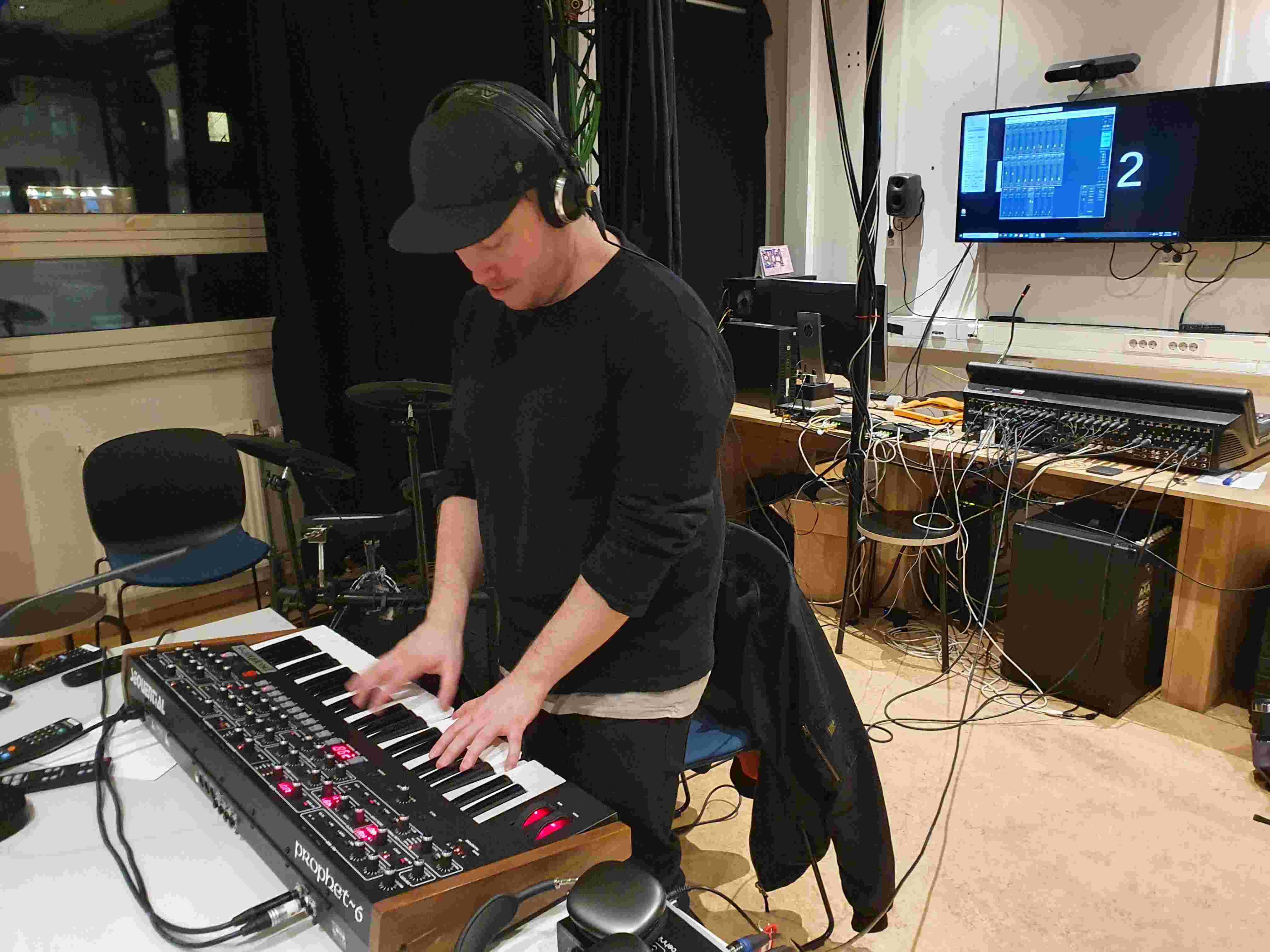 Kristian playing on the synthesizer